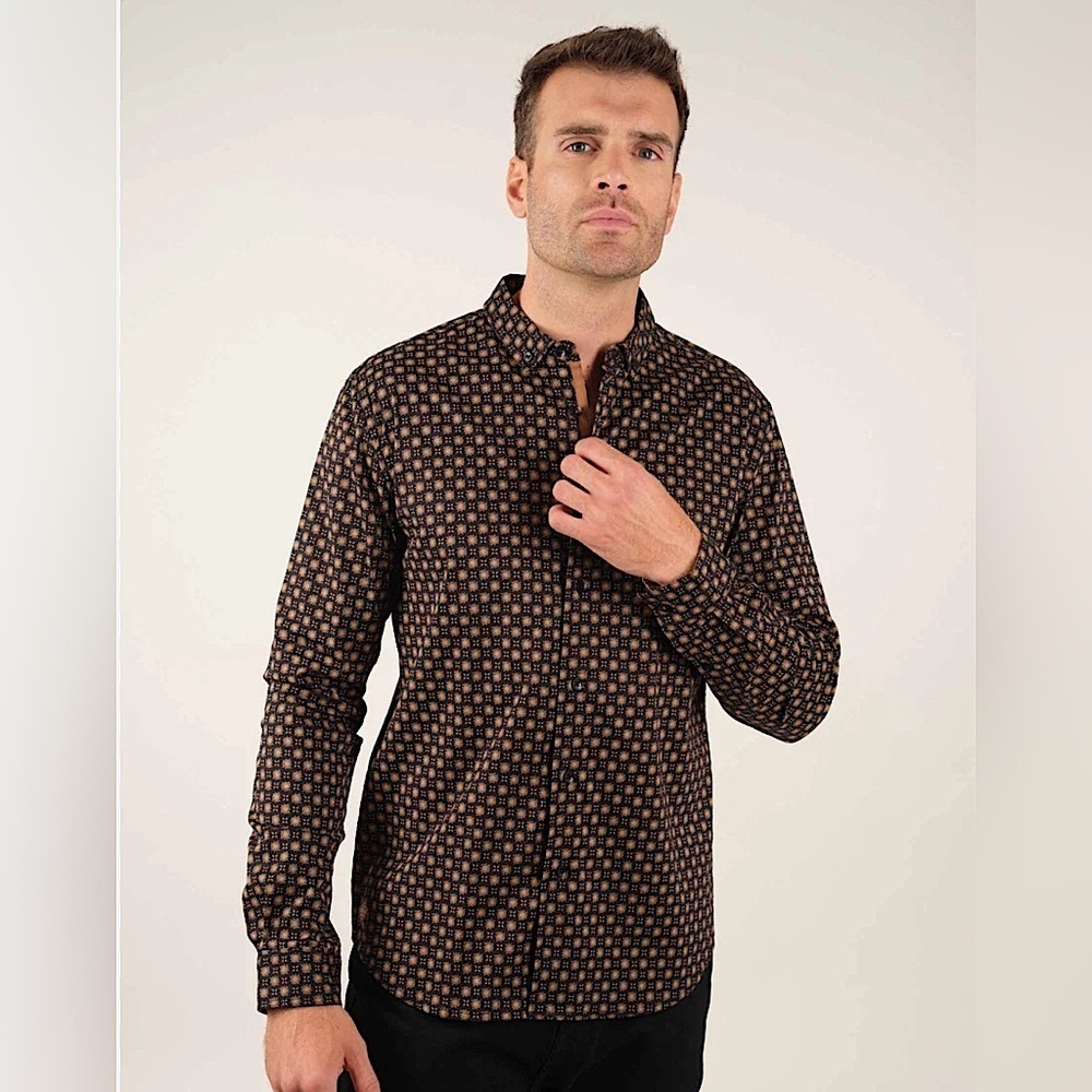 Men's Brown Patterned Casual Button-Down Shirt